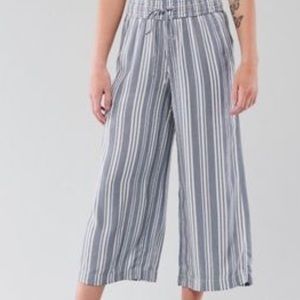 Hollister Striped Flowy Pants